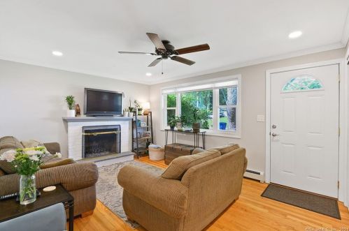 20 Front St, Middletown CT 06457-4424 exterior