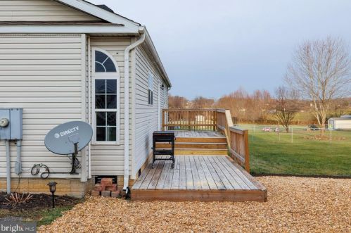280 Massanutten Dr, Edinburg VA  22824-3022 exterior
