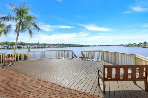 1812 Piccadilly Circus, Naples FL 34112-3687 exterior