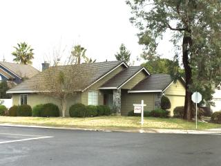 2907 Marsh Creek Ln, Riverbank, CA 95367-3837