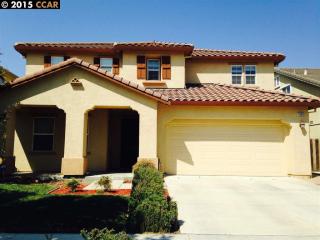 1593 Sycamore Dr, Oakley, CA 94561-3529