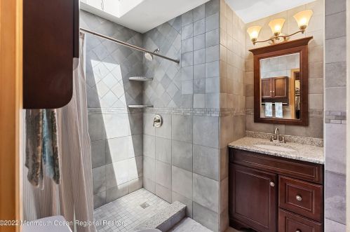 600 Kirk Ln, Bricktown NJ exterior