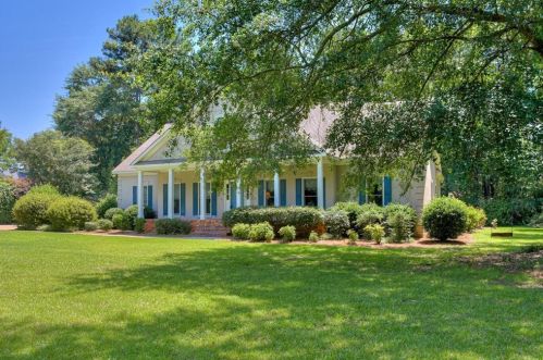 235 Oakhurst Dr, North Augusta, SC 29860-9719