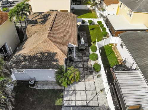 12012 13 St, Hollywood FL  33026-3876 exterior