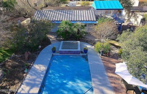 926 Prince Rd, Tucson AZ 85705-3023 exterior