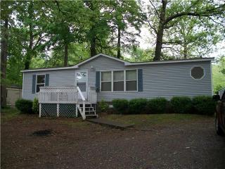 916 Hilltop Ct, Clarksville, TN 37042-3243
