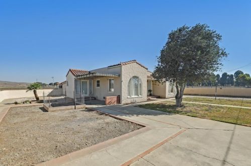 1040 Freitas Rd, San Juan Bautista, CA 95045-9524