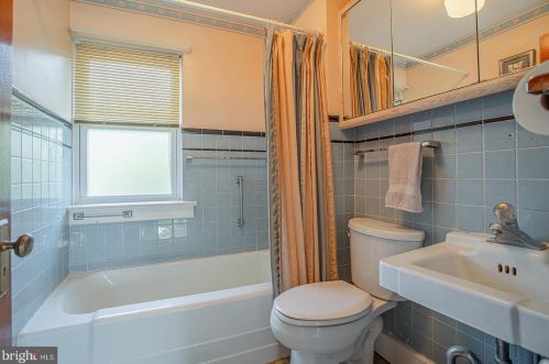 385 Zynn Rd, Downingtown PA  19335-1146 exterior