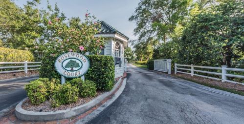 1665 Rosewood Ct, Vero Beach, FL 32966-2270