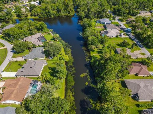 135 Barrington Dr, Palm Coast, FL 32137-8870