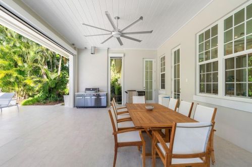 7 Country Rd, Boynton Beach FL  33436-5609 exterior