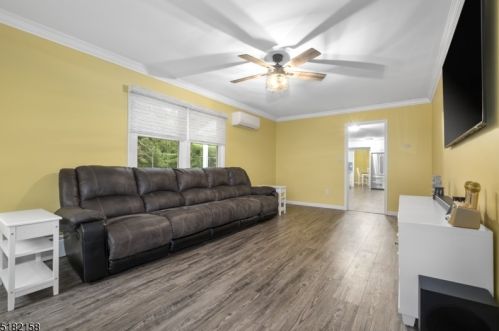 338 10th Ave, Manville NJ  08835-1105 exterior