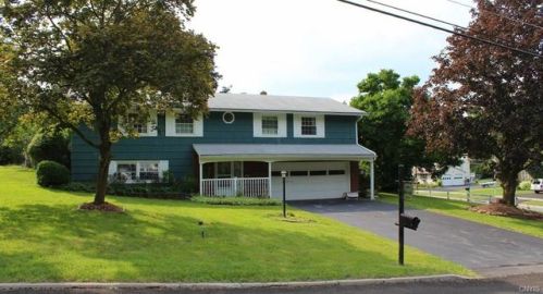 400 Oakridge Dr, Split Rock, NY 13031-2224