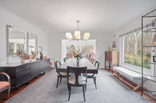 180 Hillair Cir, White Plains NY  10605-4506 exterior