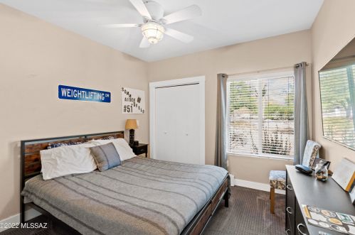 5620 Territory Dr, Tucson AZ 85750-1732 exterior