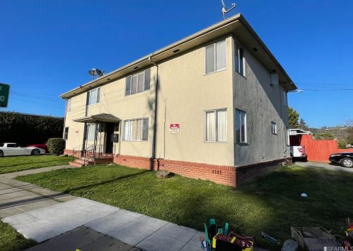 10926 Bancroft Ave, Oakland, CA 94603-4047