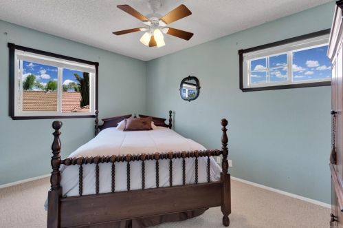 10121 Paseo Palmas Dr, Lakeside CA  92040-2342 exterior