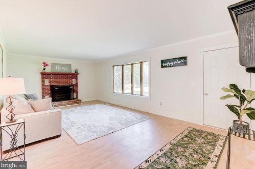 180 Black Stallion Rd, Blackbird, DE 19734-9653