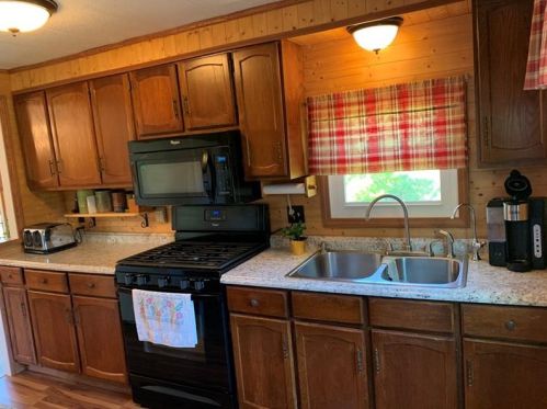 321 Davis Rd, Home, PA 15747-8517