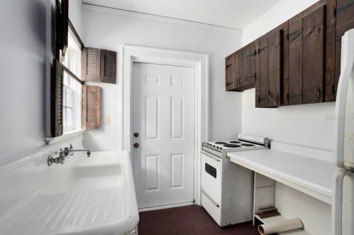 723 Concord St, Orlando FL 32803-4648 exterior