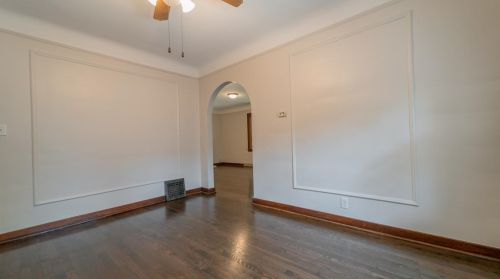 140 Elmwood Pl, Crown Point IN  46307-4324 exterior