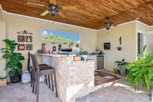 2395 41st Ave, Naples, FL 34120-2814