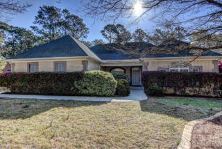 41 Cardinal Dr, Wilmington, NC 28403-3801
