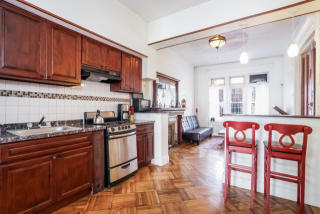 512 Decatur St, Brooklyn, NY 11233-1302