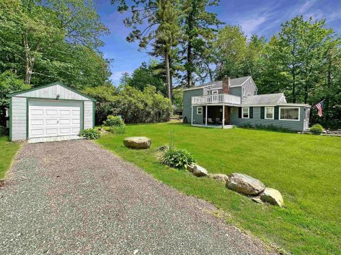 11 Wilson St, Salem, NH 03079-1306