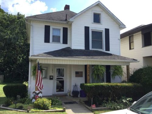 824 Foster Ave, Cambridge OH  43725-1816 exterior