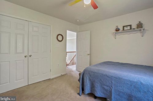 436 Spyglass Hill Dr, Charles Town WV  25414-4053 exterior