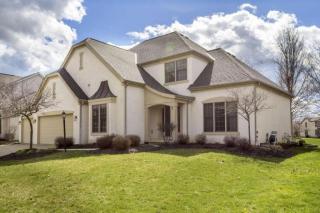 7510 Heatherwood Ln, Dublin, OH 43017-7200