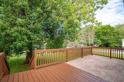 3546 Mendon Rd, Cumberland RI  02864-2136 exterior