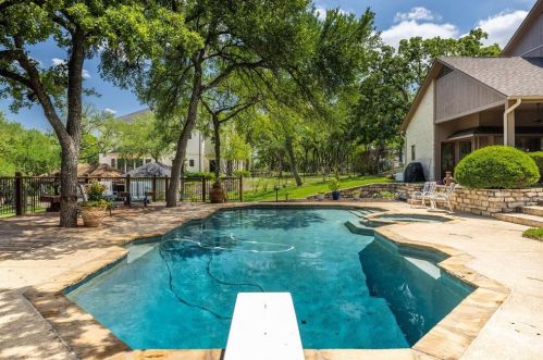 2109 Greta Ln, Fort Worth, TX 76120-5201