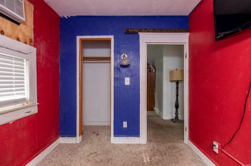 815 Liberty Dr, Mishawaka IN  46545-5905 exterior