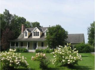 1653 Myers Rd, North Shaftsbury, VT 05262-9232