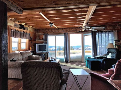 848 Diamond Pond Rd, Columbia NH  03576-5611 exterior