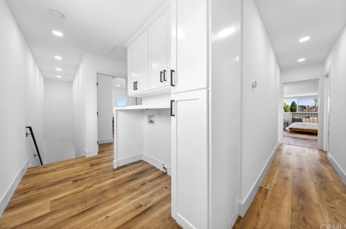 1504 Mackay Ln, Redondo Beach CA  90278-4417 exterior