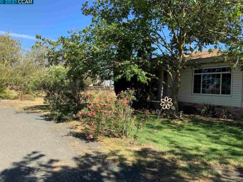 2441 Cypress Rd, Oakley, CA 94561-3630