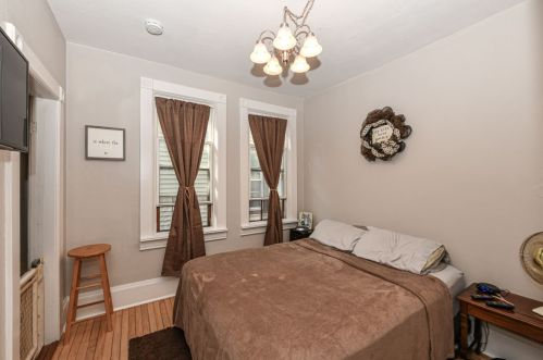 3115 Brisbane Ave, Milwaukee WI 53207-2605 exterior