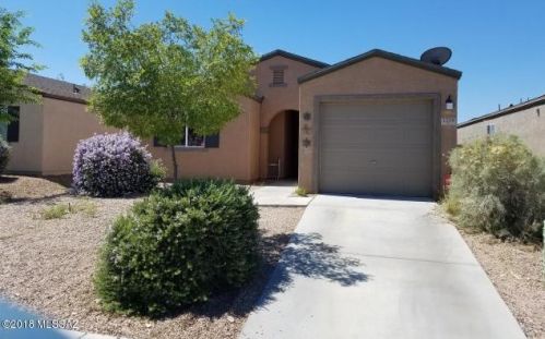 5210 Desert Straw Ln, Tucson, AZ 85756-5186