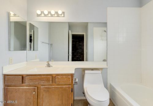 918 Sun Coast Dr, Gilbert AZ  85233-6723 exterior