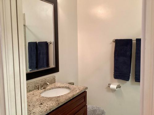 1542 Amherst Dr, Fort Pierce FL  34986-2450 exterior