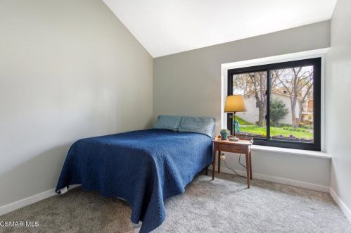 525 Dorado Ct, Calabasas CA  91377-3850 exterior