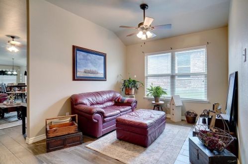 8713 Vista Royale Dr, Fort Worth TX  76108-7946 exterior