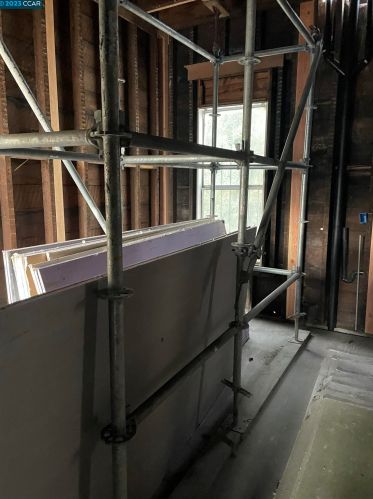 1514 9th St, Oakland CA  94607-1910 exterior