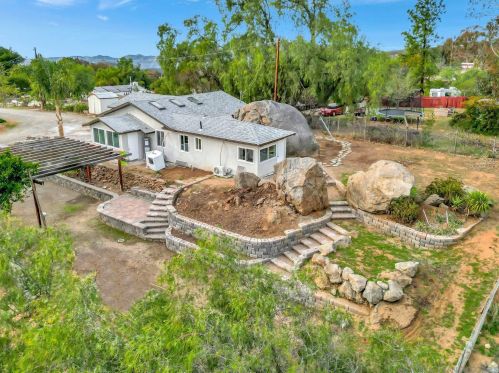 2938 Holly Rd, Alpine CA  91901-1510 exterior