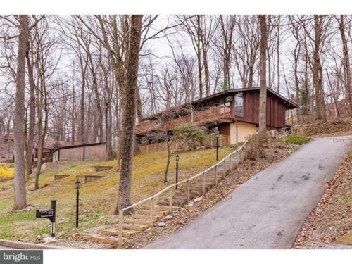 252 Vincent Rd, Paoli, PA 19301-1127