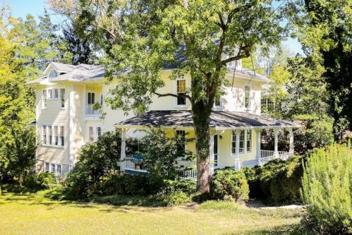 5407 Macomb St, Washington, DC 20016-5308