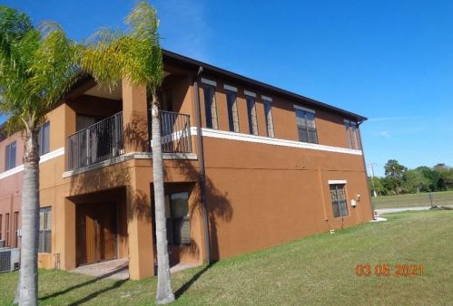 5637 Coventry Cir, Fort Pierce, FL 34986-4056